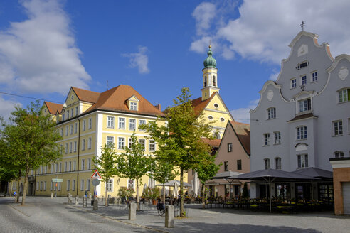 Deutschland, Landshut, Ursilinenkloster und Kirche St. Joseph - LBF02097