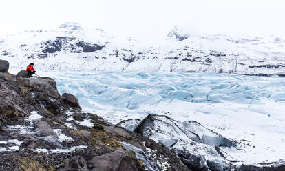 Glacier crevasses in Svinafellsfellsj├Âkull - AURF04977