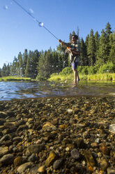 Fliegenfischen am Truckee River, Kalifornien - AURF04983