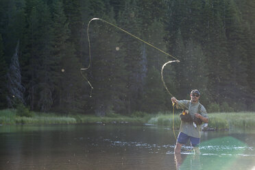 Fly Fishing on the Truckee River - AURF04984