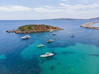 Spain, Balearic Islands, Mallorca, Aerial view of Portals Nous, beach Platja de S'Oratori and Illa d'en Sales - AMF05935