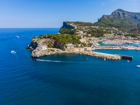 Spanien, Balearische Inseln, Mallorca, Serra de Tramuntana, Port de Soller, lizenzfreies Stockfoto