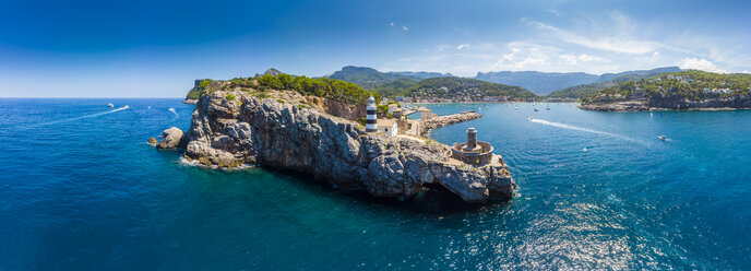 Spanien, Balearische Inseln, Mallorca, Serra de Tramuntana, Port de Soller, Panoramablick - AMF05955