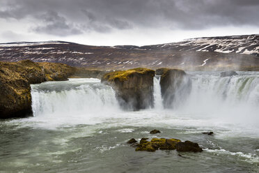 Aussicht auf den Godafoss-Wasserfall in Nordisland - AURF05510