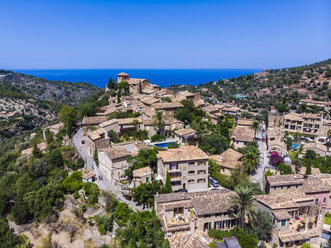 Spanien, Balearische Inseln, Mallorca, Region Valldemossa und Soller, Bergdorf Deia, Serra de Tramuntana - AMF05960