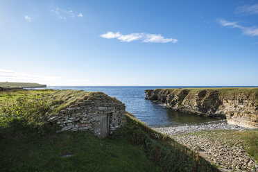 Great Britain, Scotland, Orkney Islands, Birsay, reconstruction of traditional fishing hut - ELF01922