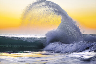 Collision of waves at sunrise - AURF06135