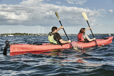Double Kayak Royalty-Free Images, Stock Photos & Pictures