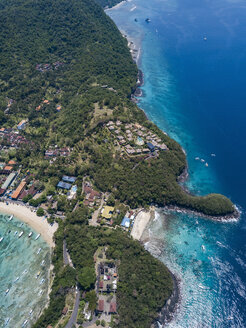 Indonesien, Bali, Luftaufnahme vom Strand der Blauen Lagune - KNTF01822
