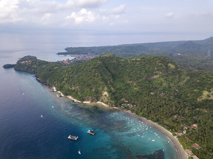 Indonesien, Bali, Luftaufnahme vom Strand - KNTF01864