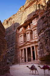 Al-Khazneh (Die Schatzkammer), Petra, Wadi Musa, Verwaltungsbezirk Maan, Jordanien - AURF06527
