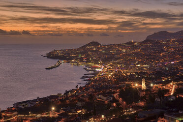 Portugal, Sao Goncalo, Madeita, Funchal, Hafen am Atlantischen Ozean - RUEF02016