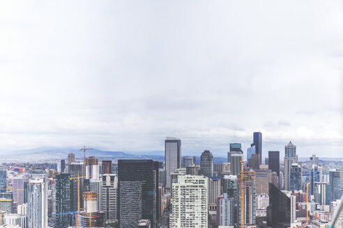 USA, Bundesstaat Washington, Seattle, Skyline und Wolken - MMAF00569