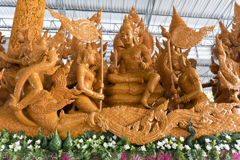 Thailand, Provinz Ubon Ratchathani, Kerzenfest, Wachsarbeiten, lizenzfreies Stockfoto