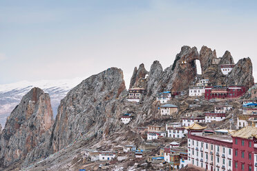 Bergdorf, Dêngqên, Xizang, China - CUF44409