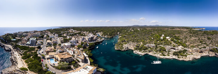 Spain, Balearic Islands, Mallorca, Aerial view of bay Cala Figuera and Calo d'en Busques with Port de Cala Figuera - AMF06017