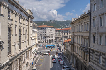 Italy, Friuli-Venezia Giulia, Trieste, Old town, street - HAMF00480