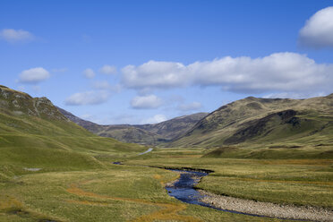 UK, Scotland, Glenshee, rolling landscape - MJOF01589