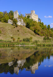 Germany, Bavaria, Swabia, Donau-Ries, Niederhaus Castle in the Noerdlinger Ries near Ederheim - SIEF08040