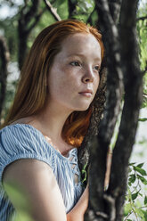 Portrait of redheaded girl - VPIF00937