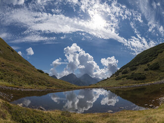 Italien, Lombardei, Bergamasker Alpen, Bergsee, Monte Camino - LAF02104