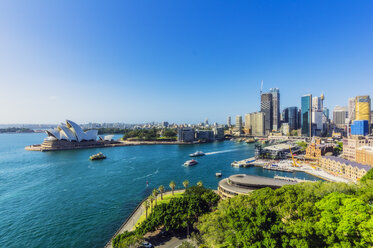Australien, New South Wales, Sydney, Opernhaus und Stadtansicht von Sydney - THAF02286