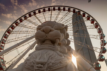 Hong Kong Observation Wheel, Central und Wan Chai Reclamation, mit Blick auf den Victoria Harbour, Hongkong - CUF46438