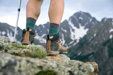 Wanderer auf dem Berggipfel, Mount Sneffels, Ouray, Colorado, USA - ISF20101