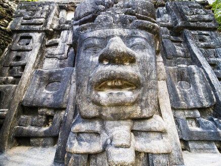 Mittelamerika, Belize, Yucatan-Halbinsel, New River, Lamanai, Maya-Ruine, Lamanai-Masken-Tempel - AMF06118