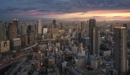 Japan, Osaka, Stadtansicht aus der Luft bei Sonnenuntergang - EPF00503