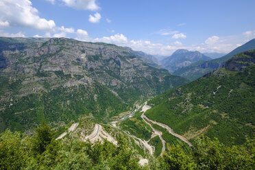 Albanien, Bezirk Shkoder, Albanische Alpen, Cem-Schlucht - SIEF08096