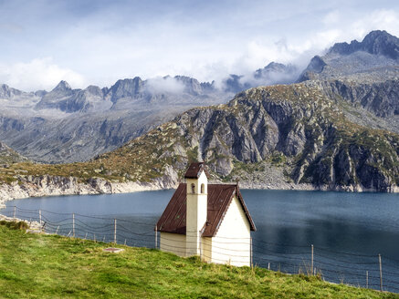 Italien, Lombardei, Provinz Brescia, Adamello-Alpen, Salarno-Tal, Parco regionale dell'Adamello, Kapelle - LAF02141