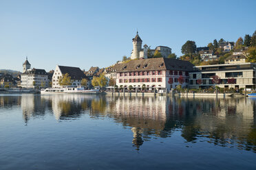 Schweiz, Kanton Schaffhausen, Schaffhausen, Altstadt, Schloss Munot und Rhein - ELF01931