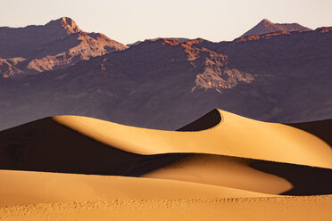 USA, Kalifornien, Death Valley, Death Valley National Park, Mesquite Flat Sanddünen - FCF01514