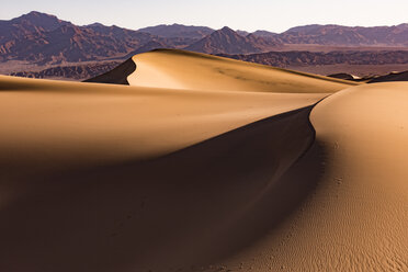 USA, Kalifornien, Death Valley, Death Valley National Park, Mesquite Flat Sanddünen - FCF01518