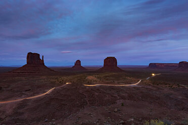 USA, Arizona, Navajo-Nation, Monument Valley - FCF01614