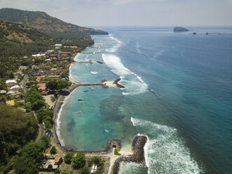 Indonesien, Bali, Luftaufnahme von Candidasa - KNTF02297