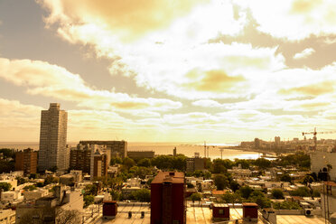 Uruguay, Skyline von Montevideo bei Sonnenuntergang - SPCF00293