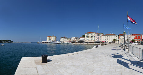 Kroatien, Istrien, Porec, Alte Stadt am Hafen - WWF04443