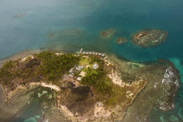 Panama, San Blas Inseln, Kuna Yala, Luftaufnahme der Insel - RUNF00195