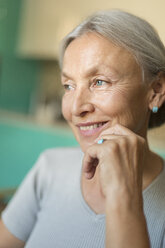 Portrait of smiling senior woman - VGF00130