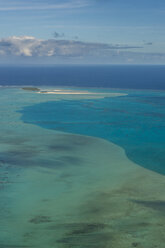 Cookinseln, Rarotonga, Luftaufnahme der Lagune von Aitutaki - RUNF00200
