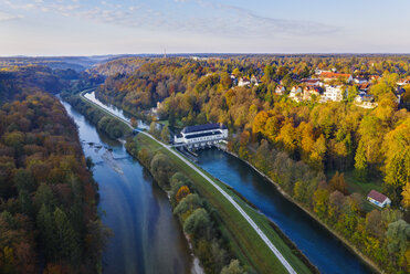 Deutschland, Oberbayern, Pullach, Isartal, Fluss Isar und Isarkanal, Wasserkraftwerk Pullach - SIEF08128