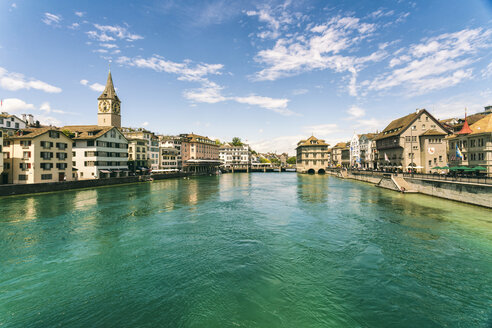 Stadtbild mit Altstadt und Limmat, Zürich, Schweiz - AURF07746