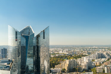 Modernes Gebäude im Stadtteil La Defense an einem sonnigen Tag, Paris, Ile-de-France, Frankreich - AURF07750