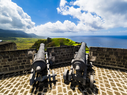 Karibik, Kleine Antillen, St. Kitts und Nevis, Basseterre, Festung Brimstone Hill, alte Kanone - AMF06220