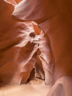 USA, Arizona, Page, Antelope Canyon - TOVF00117