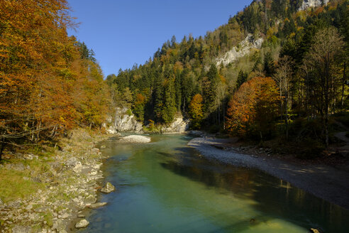 Österreich, Tirol, Chiemgau, bei Schleching, Tiroler Ache, Entenlochklamm - LBF02256