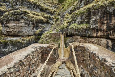 Peru, Quehue, Inka-Seilbrücke - SSCF00050