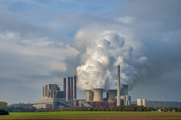 Germany, Grevenbroich, modern brown coal power station - FRF00784